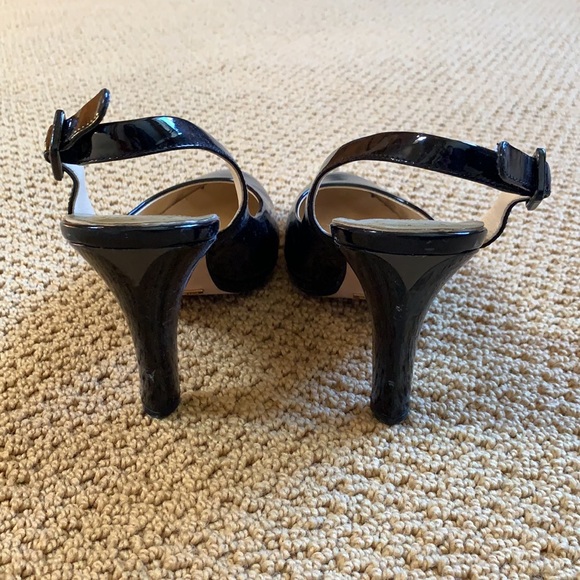 Round toe black patent heel - Picture 5 of 8